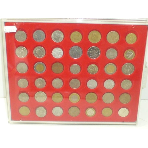 250 - Tray of Vintage World Coinage