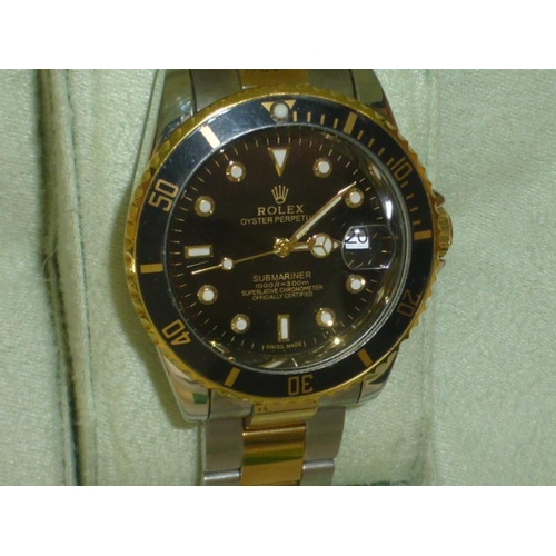 231 - Rolex Oyster Perpetual Submariner complete with Box and Paperwork (Watch unauthenticated and presume... 