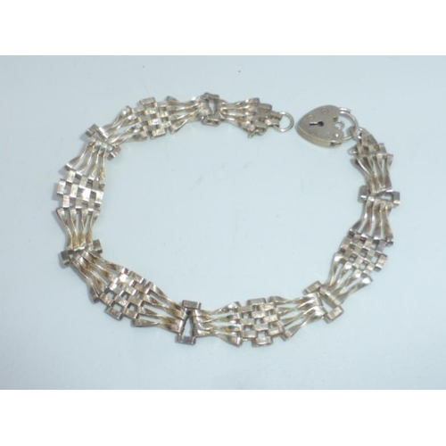 299 - Hallmarked Silver Bracelet with Heart Shaped Clasp