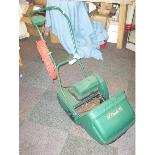 Qualcast electric cylinder online lawnmower