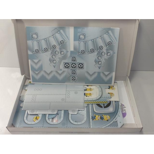 585 - Despicable Me Minions House Boxed