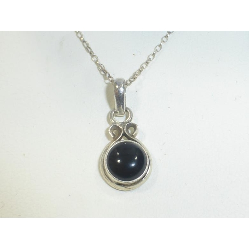 279 - Silver 925 Necklace with Onyx Pendant in Presentation Box