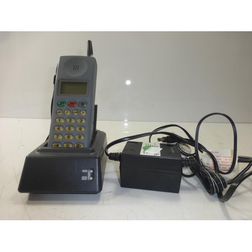 89 - Vintage NEC Mp5b2b2-1a Jade BT Mobile Phone Complete with Charger and Spare Battery