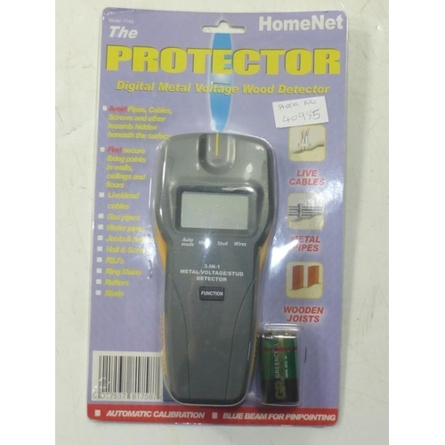 107 - A New Sealed Home Net The Protector. Digital Metal Voltage and Wood detector.