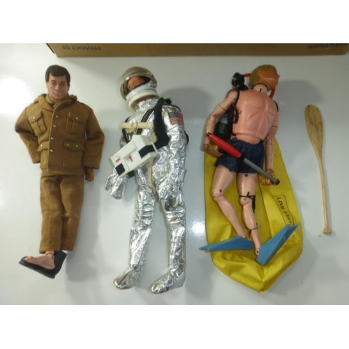 81 - Large Collection of Vintage Action Men and Accessories