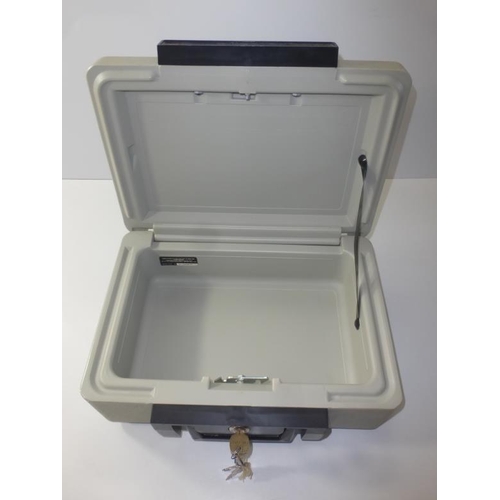 207 - Sentry 1100 30 Minute Fire Proof Case complete with Key