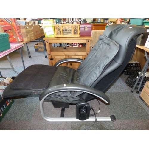 502 - Nais Massage Lounger EP790 (Working)