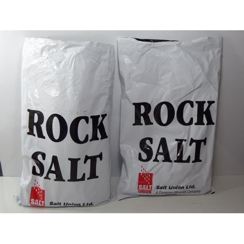 146 - A Large Box Of New Rock Salt Bags (Unused) Good For Garden/Greneral Waste)