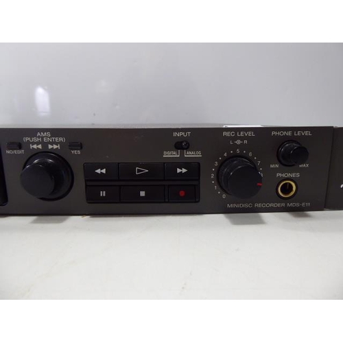 127 - Sony MDS E11 rack mounted minidisc recorder