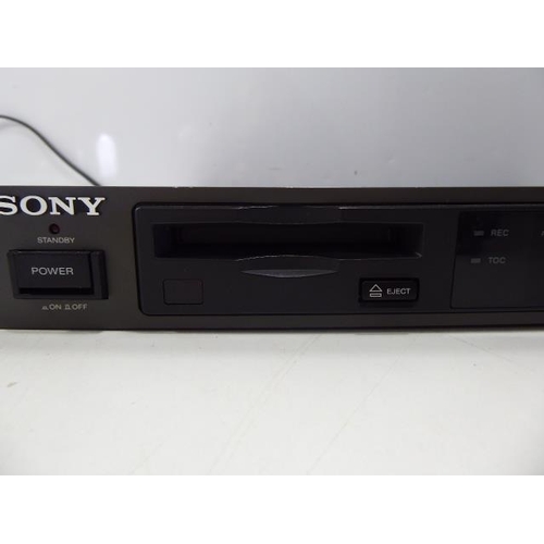 127 - Sony MDS E11 rack mounted minidisc recorder