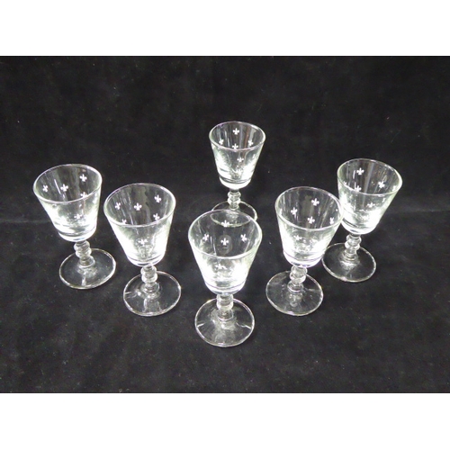 208 - Collection of glassware