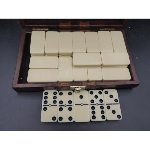 311 - Vintage Double 6 Domino Set