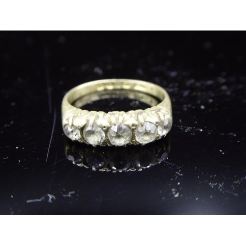 323 - Hallmarked Chester 18ct Gold Ring (Weight 3.13grams)