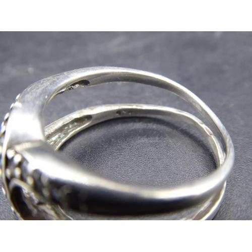 404 - Silver 925 ring (size S) in presentation box