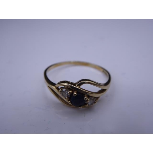 407 - Hallmarked London 375 Gold Ring Size (Size S) Weight 1.6 grams