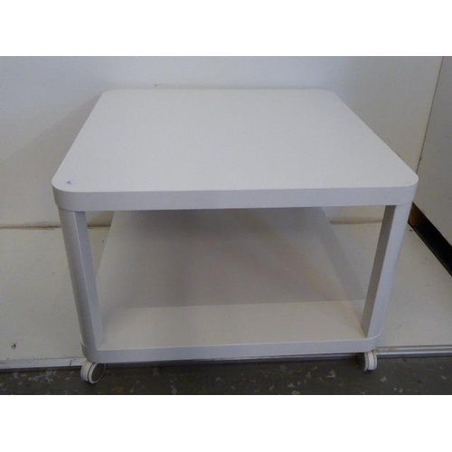 531 - White wheeled coffee table