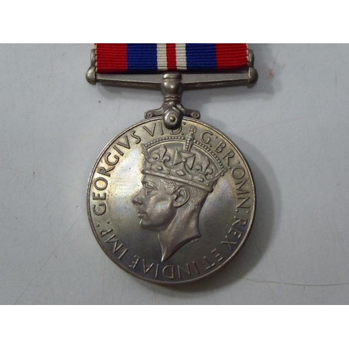 426 - WWII 1939 to 1945 Medal complete with Ribbon, Letter and Original Box