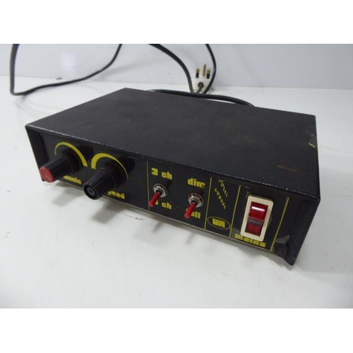 608 - VA Multi Chaser Disco Light Controller Complete with Leads