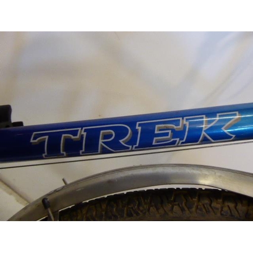 683 - Trek 21 speed mountain bike