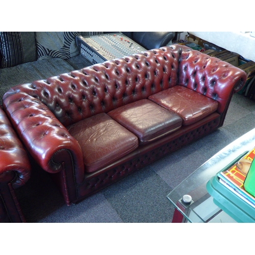 536 - Vintage Oxblood Chesterfield Sofa Set