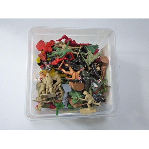 201 - Vintage Wooden Fort (25