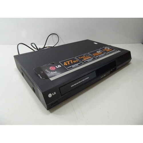 238 - LG DVD-RW/-R/DVD Recorder (Powers On)