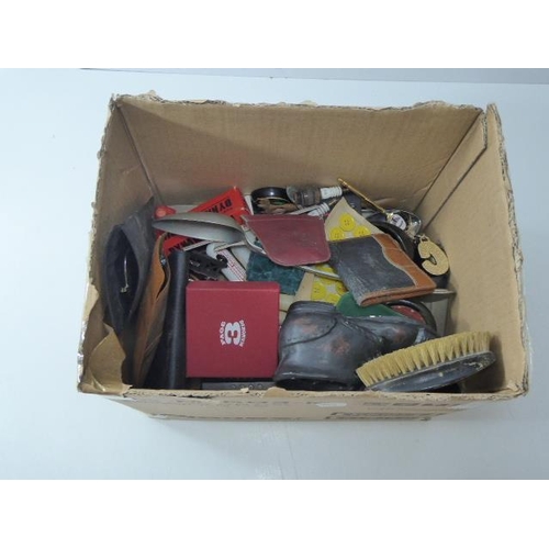 418 - Mixed Box Of Collectables