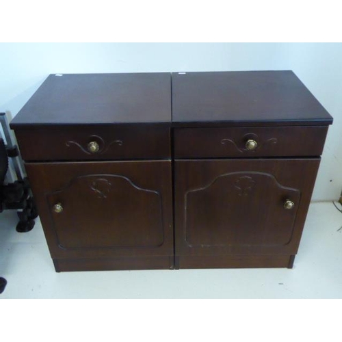 474 - Two Matching Bedside Cabinets ( Size 25