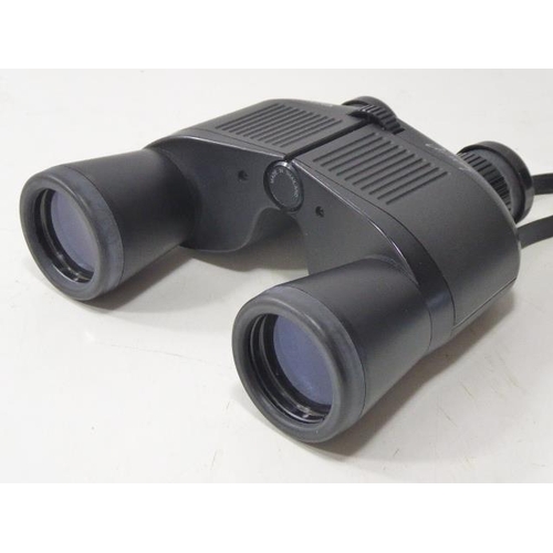 112 - Pair of Halina Discovery Binoculars in Case 10 x 40