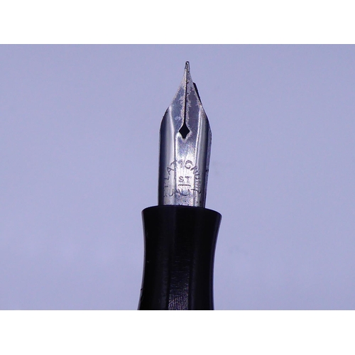 354 - Vintage Golden Platignum Lever Fountain Pen