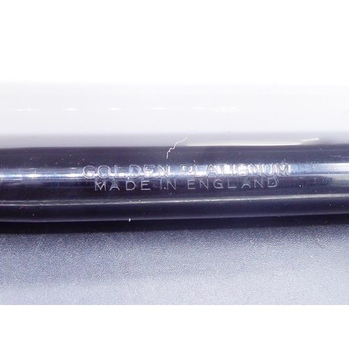 354 - Vintage Golden Platignum Lever Fountain Pen