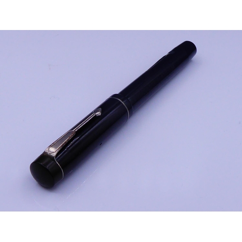 354 - Vintage Golden Platignum Lever Fountain Pen
