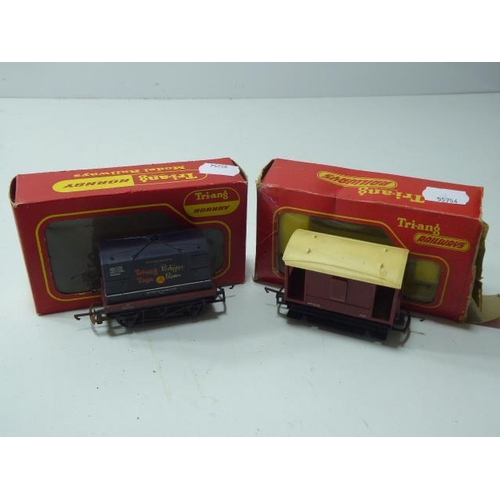 624 - Selection of Boxed Hornby Accessories including Flat Wagon, Hopper wagon, Container Wagon, Guards Va... 