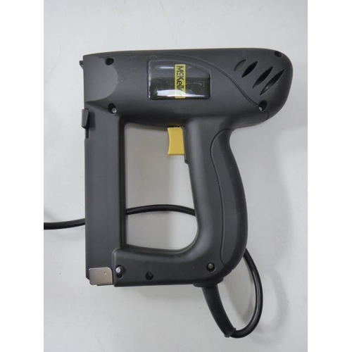 639 - An Electric Nail staple Gun with a box of Nail Staples