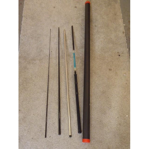 676 - 12ft Kingfisher Rod in Fishing Rod Tube