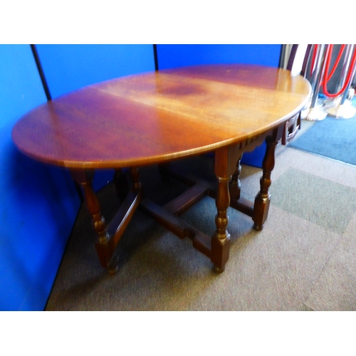 683 - Vintage Oak Drop Leaf Dinning Table complete with 4 Chairs