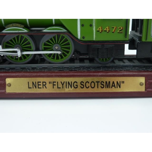 80 - Model of LNER Flying Scotsman (12