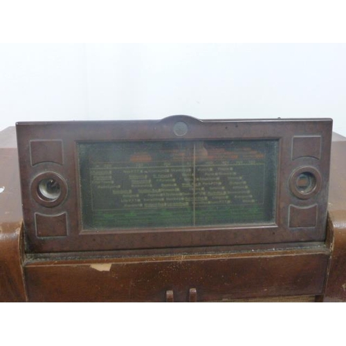 135 - Phillips Valve Radio in Original untouched Condition (Model 794U) 19