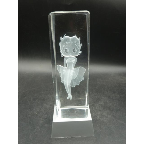 209 - Light up Betty Boop 3D image