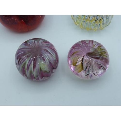 217 - Collection of Paper weights to include Mdina, Scottish Borders and others