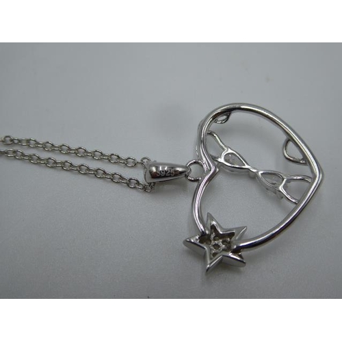 225 - Silver 925 necklace with heart shaped pendant in presentation box