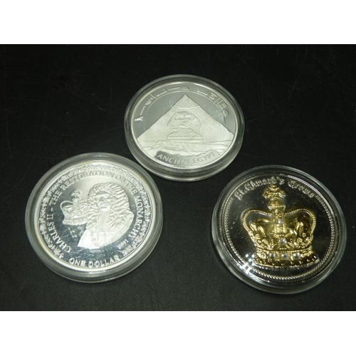 226 - Three Collectors Coins including St Edwards Crown, Great Sphinx of Giza and The Restoration of the M... 