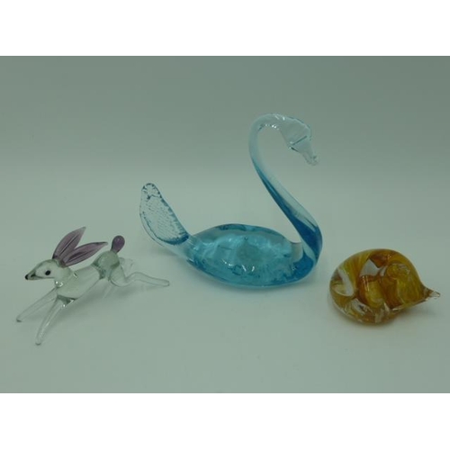 239 - Collection of Art glass figures to include Alum Bay Glass Cat, Glass Horse, Teddy Bear and Other