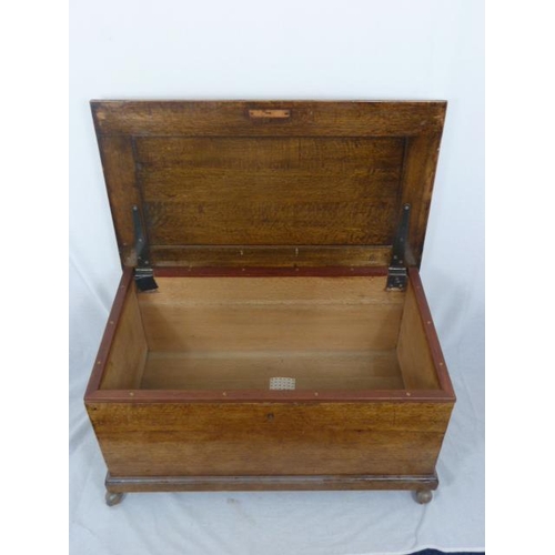 396 - Vintage Oak Storage Chest / Coffer on Castors (33