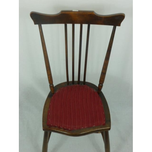 417 - Vintage Spindle backed chair