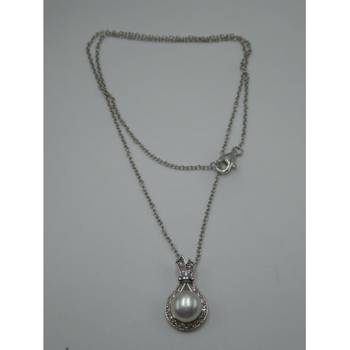 315 - Silver 925 necklace with marcasite and pearl pendant in presentation box