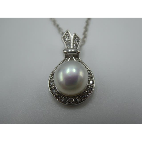 315 - Silver 925 necklace with marcasite and pearl pendant in presentation box