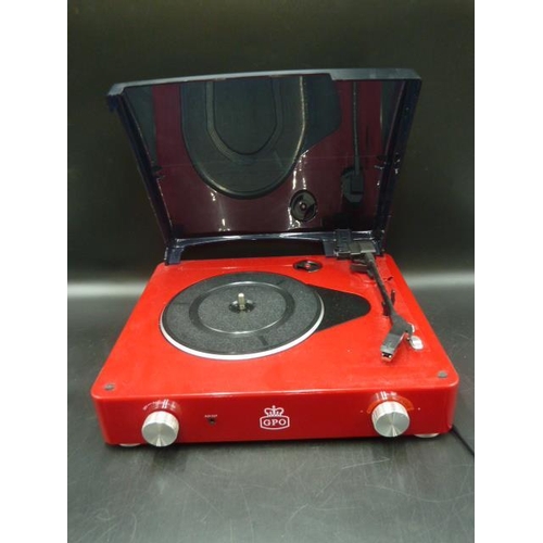 473 - GPO Portable Record Player with Selection of Albums (Working)