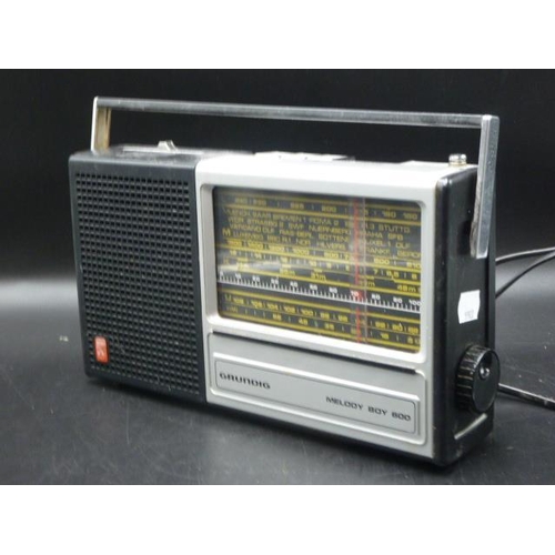 458 - Vintage Melody Boy 600 Radio (Working)