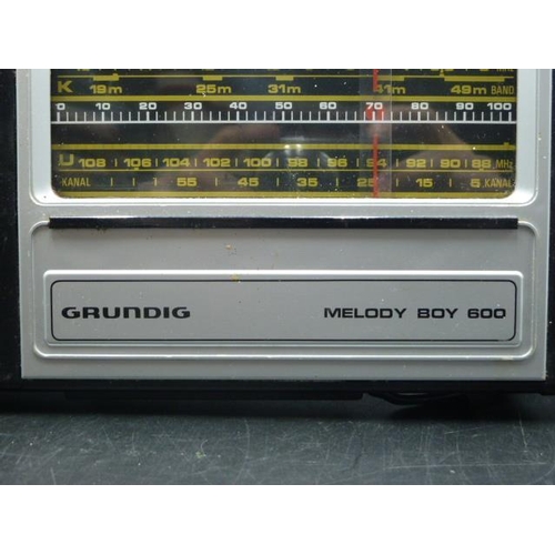 458 - Vintage Melody Boy 600 Radio (Working)